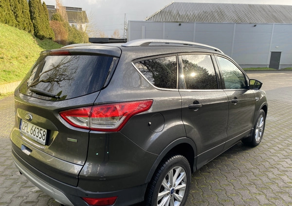 Ford Kuga cena 55000 przebieg: 118724, rok produkcji 2015 z Szczecin małe 667